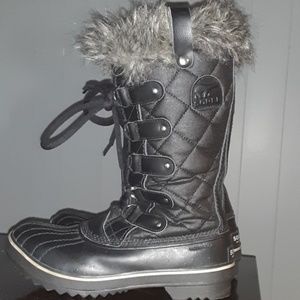 Sorel "tofino" boots